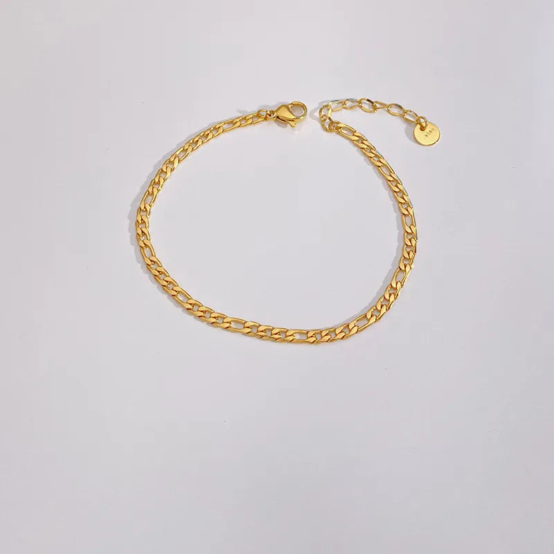 Clasic Figaro Armkette Gold