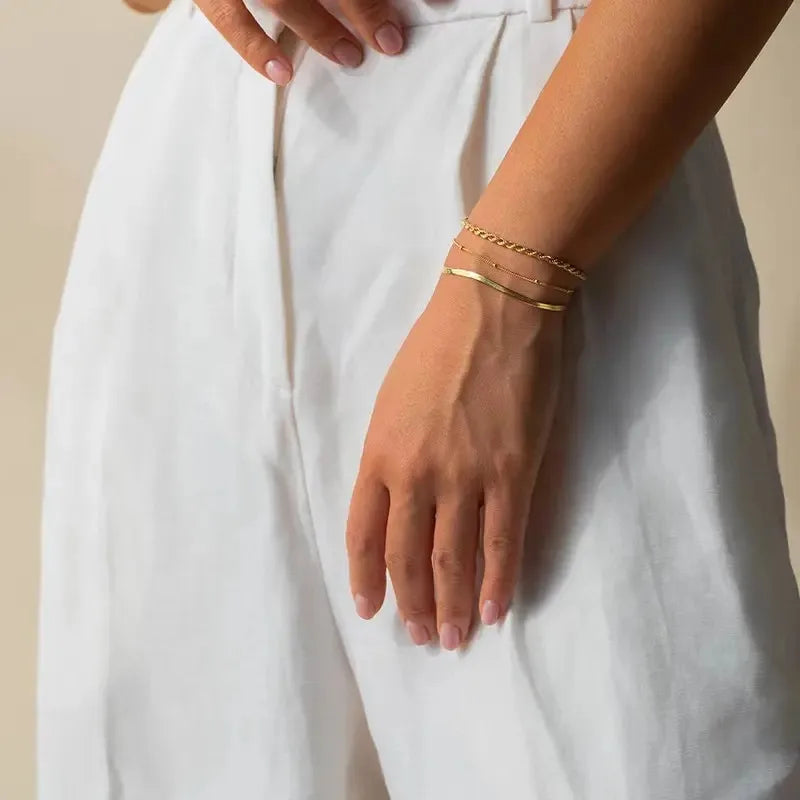 Clasic Figaro Armkette Gold